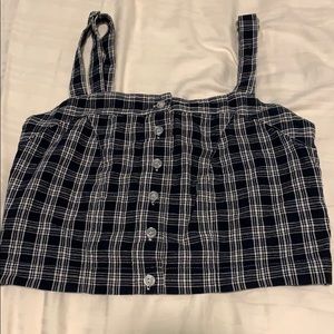 Cool tank top with buttons